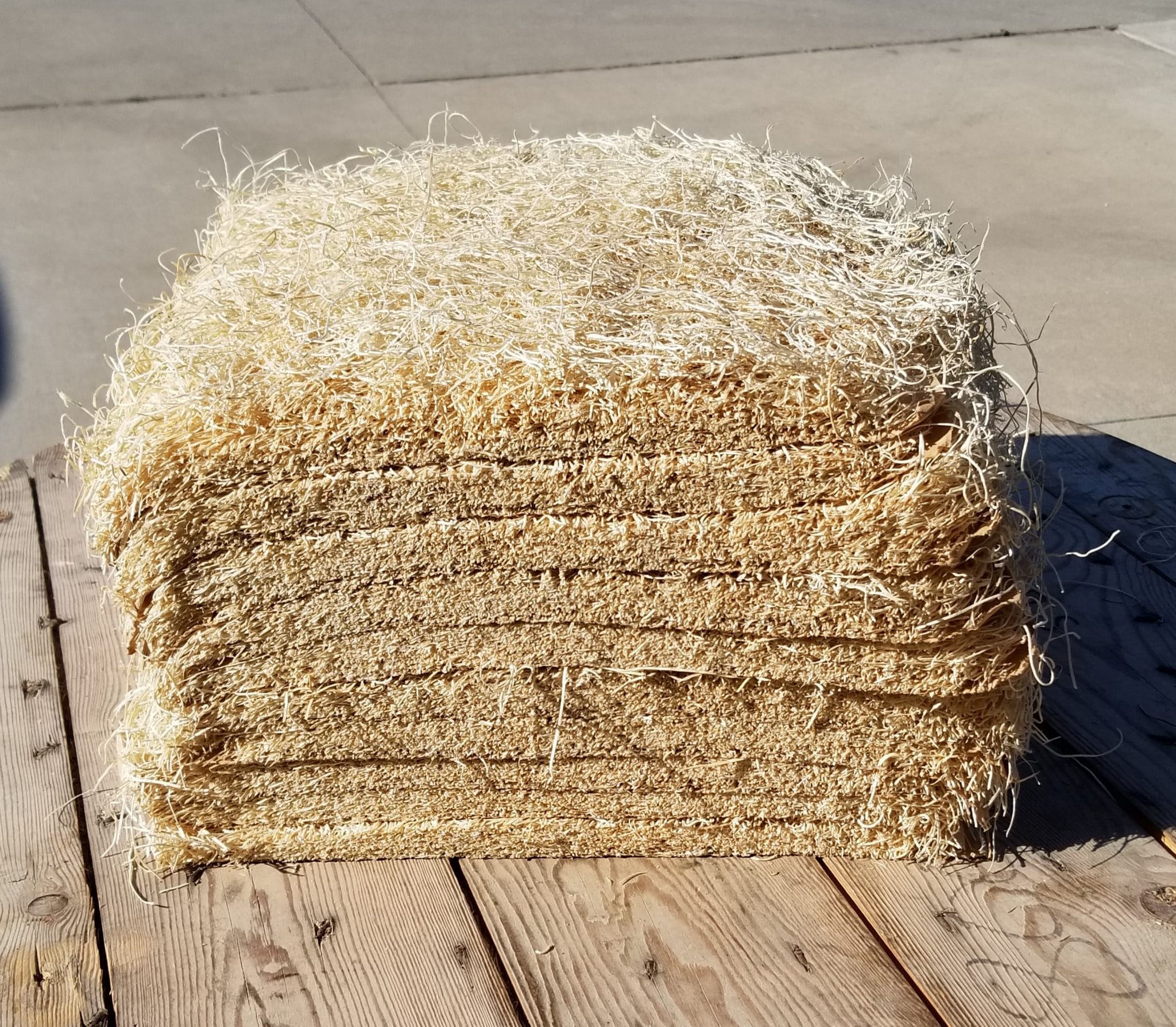 Natural Excelsior Aspen Fiber Nesting Pads | 13 x 13 Inches | Pack of 10 - Image 8